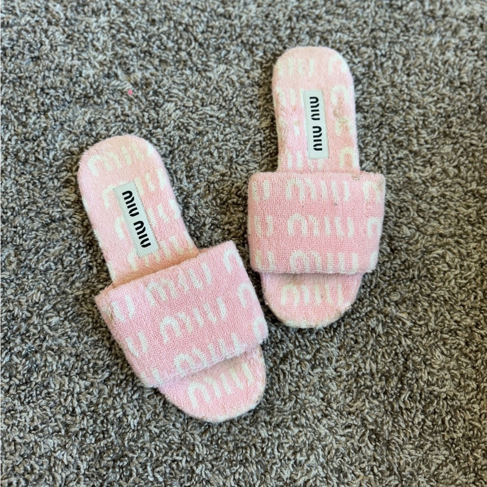Miu Miu pink Logo terry cloth Pool Sandals slides